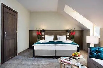 Szary Hotel Michalowice (Lesser Poland)