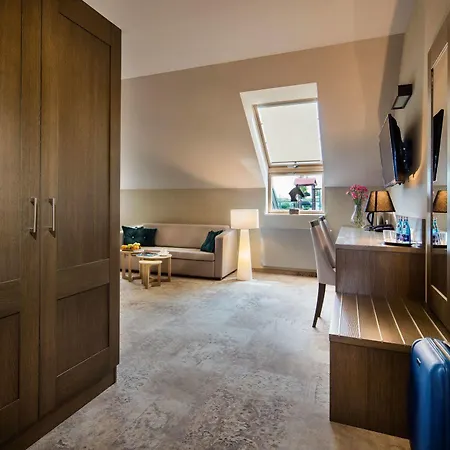 Szary Hotel Michalowice (Lesser Poland)